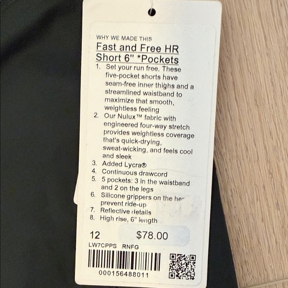 lululemon SET - Energy Support Bra + Fast and Free Shorts in Rainforest Green - Picture 2 of 9